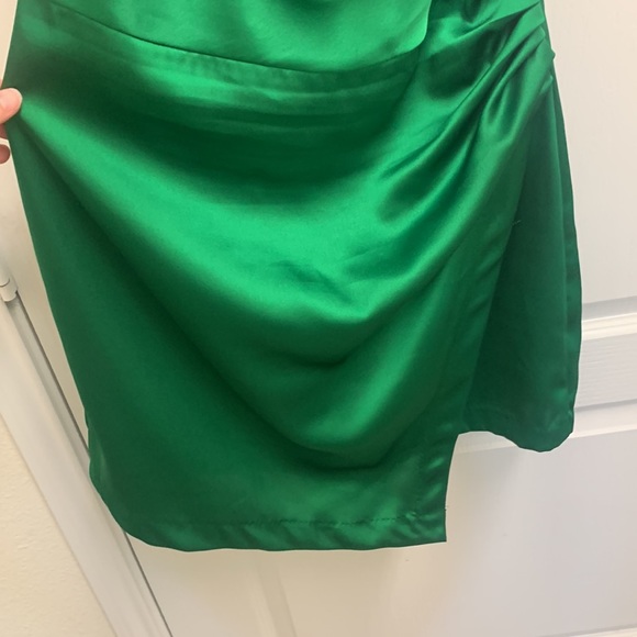 Green Cocktail Dress - Picture 3 of 6